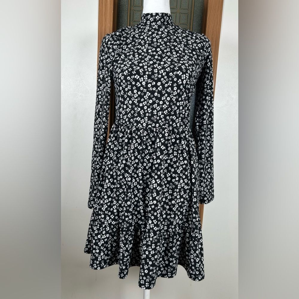 Lily Rose Ditsy Floral Mini Dress Small Black White Cinch Waist Flowy Cute